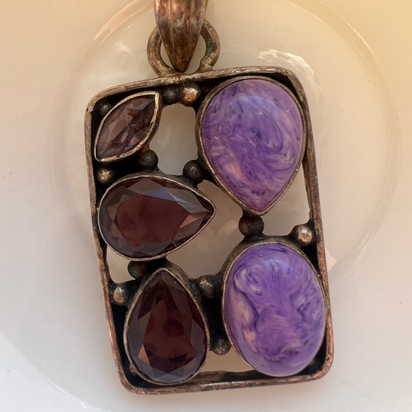 Charoite & Amethyst pendant.   Purple lovers it’s stunning! - Picture 5 of 6